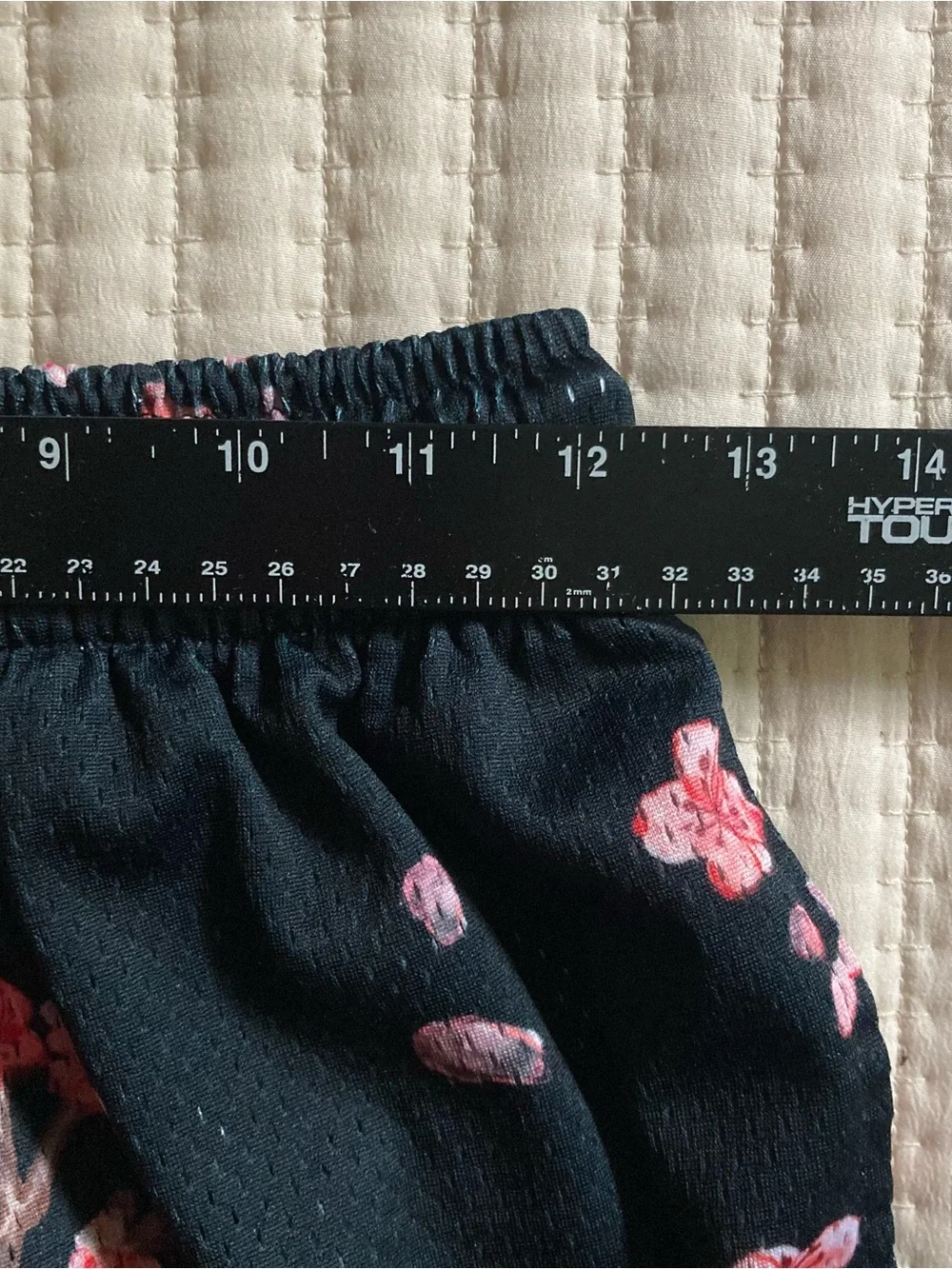 BKTSQD Mesh Athletic Gym Shorts Men’s Small 4.5” Black Floral Cherry Blossoms